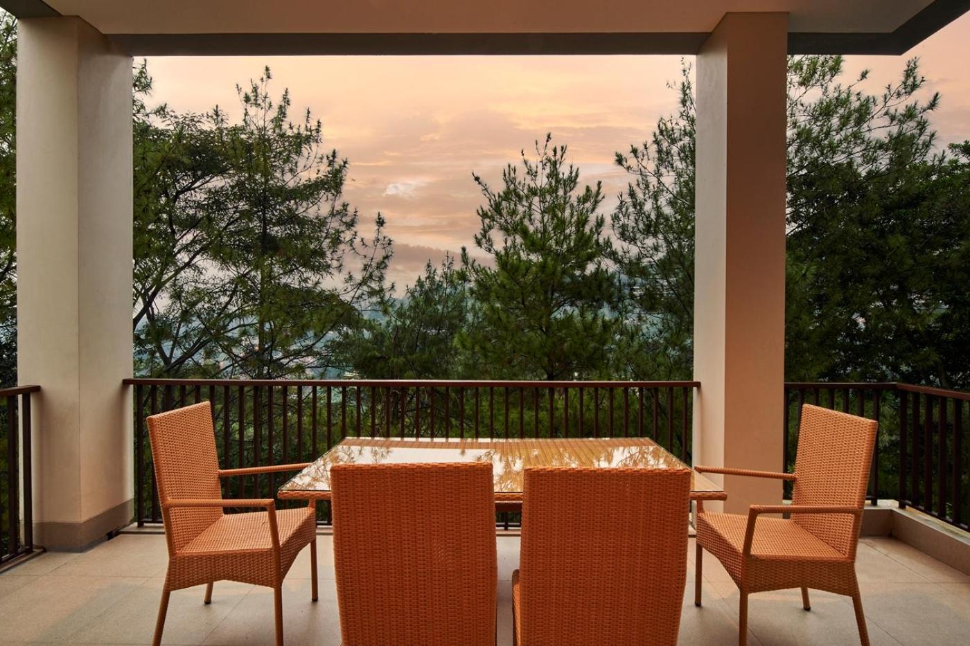 Anindya Hill View Villa 7 Bedrooms With A Private Swimming Pool Bandung Extérieur photo